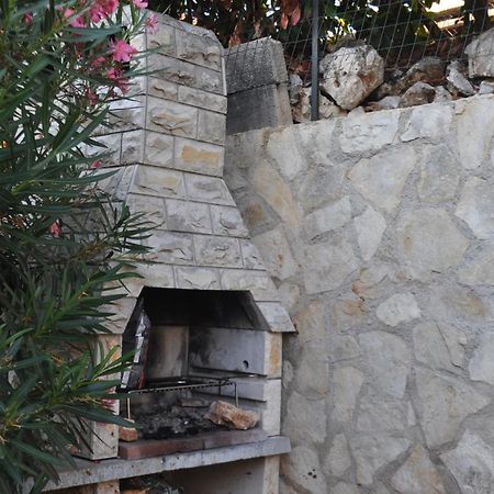 Kamenjak Volme, Cousy House With Pool Banjole Εξωτερικό φωτογραφία