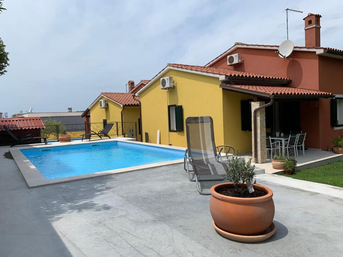 Kamenjak Volme, Cousy House With Pool Banjole Εξωτερικό φωτογραφία
